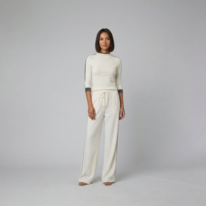 Wina sports set white top on model